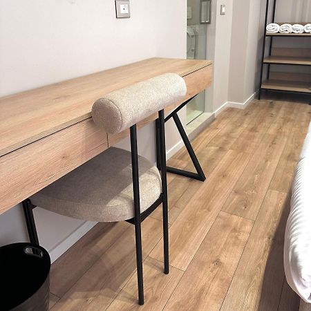 Amazon 8 Guesthouse ティラナ エクステリア 写真